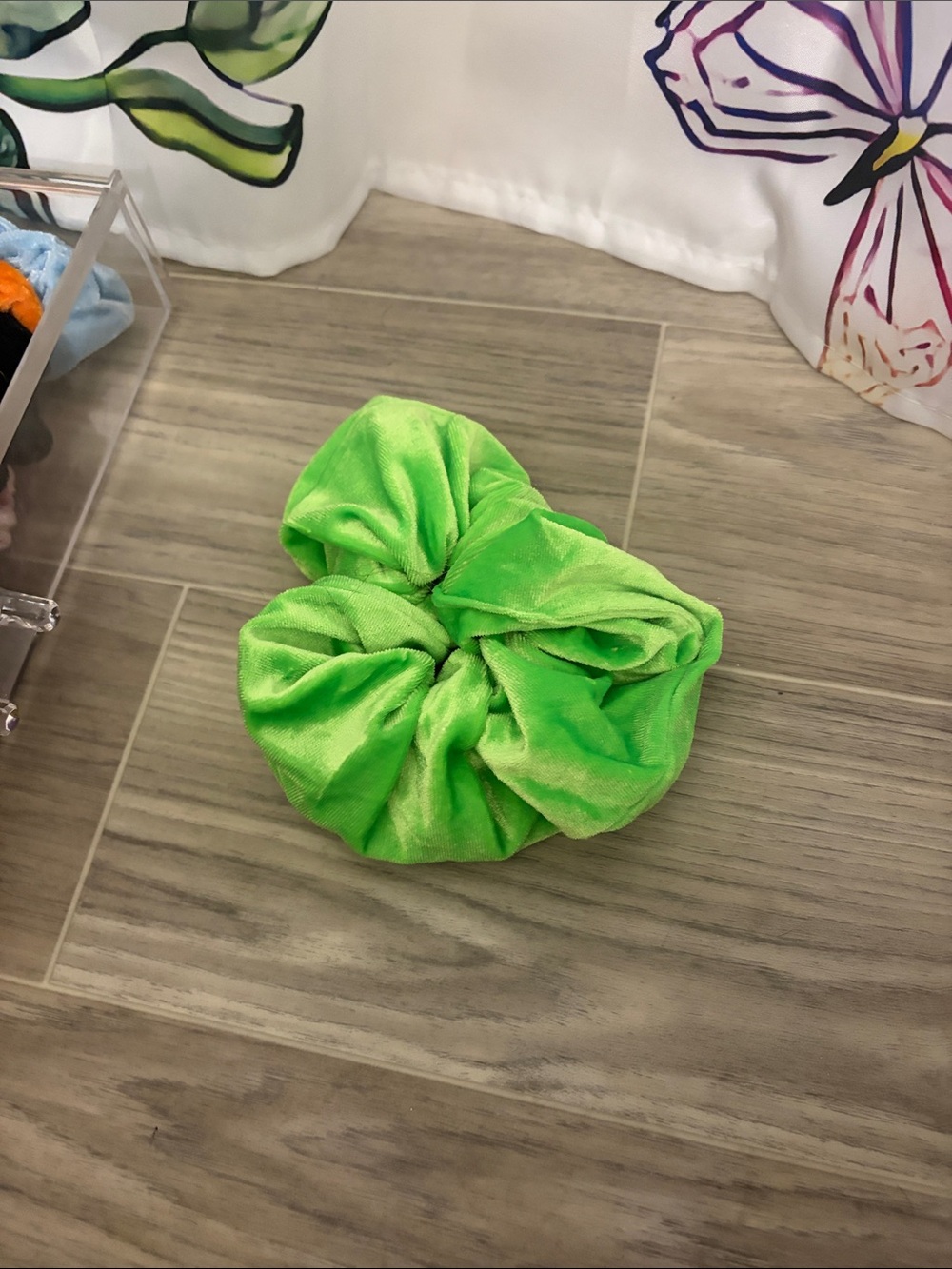 Kids Bright Green Velvet Scrunchie